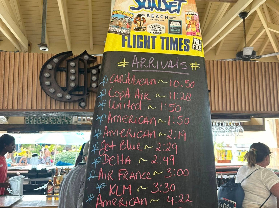 Sunset Bar & Grill-马霍必去景点