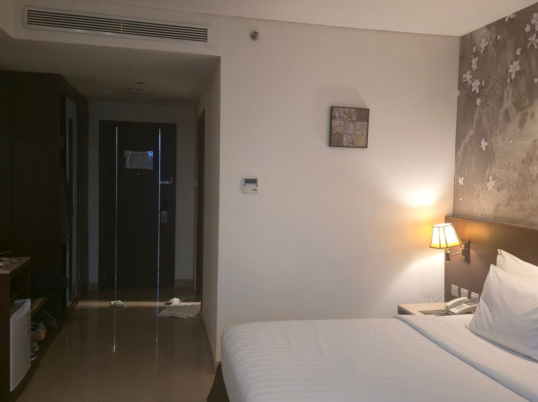 肯达里广场旅店主图