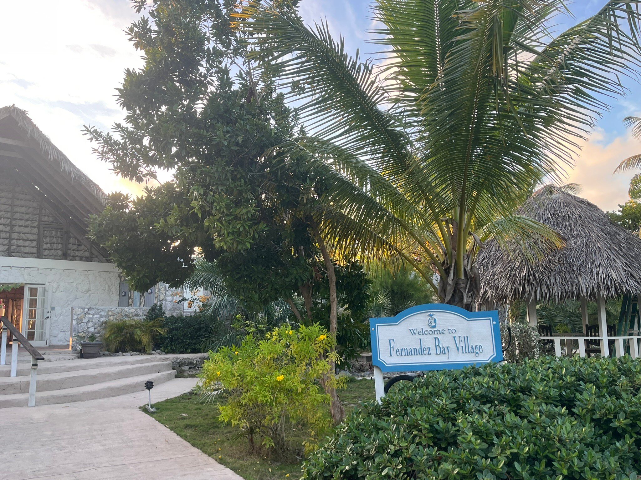 Fernandez Bay Village-官方