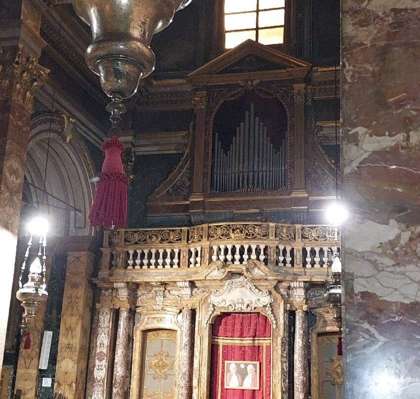 Cattedrale Di Santa Croce-弗利必去景点