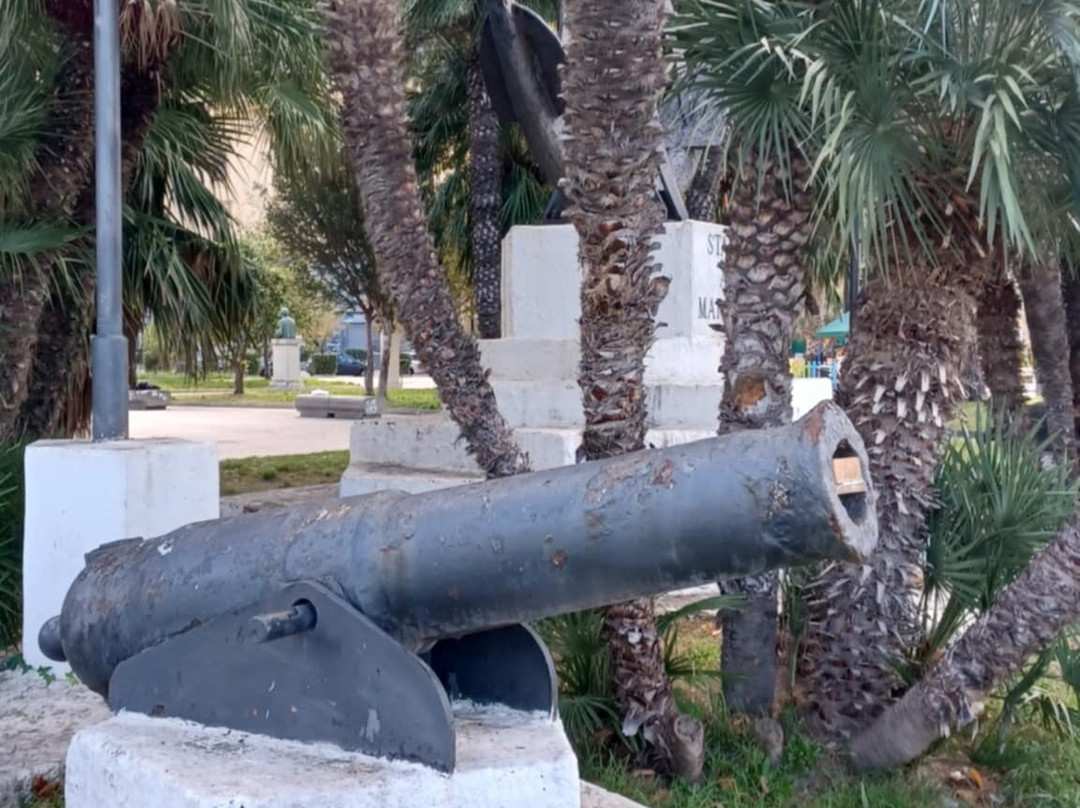 Monumento Stabia Al Marinaio