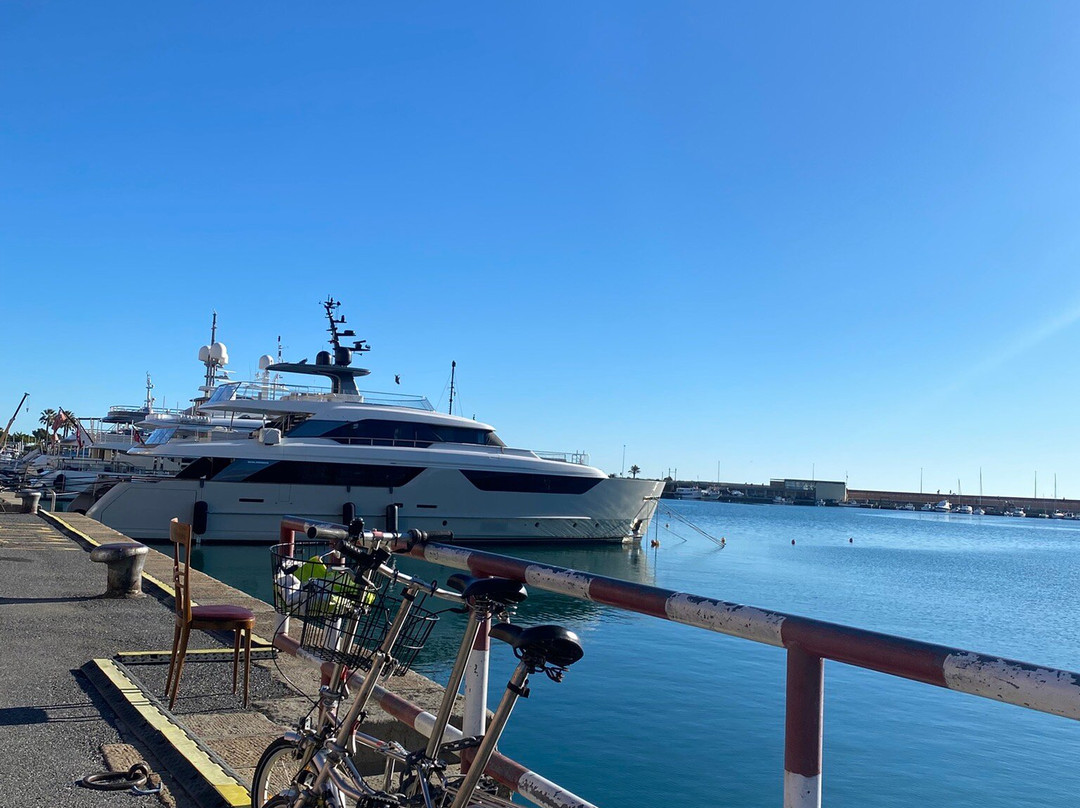 Porto Oneglia-因佩里亚必去景点