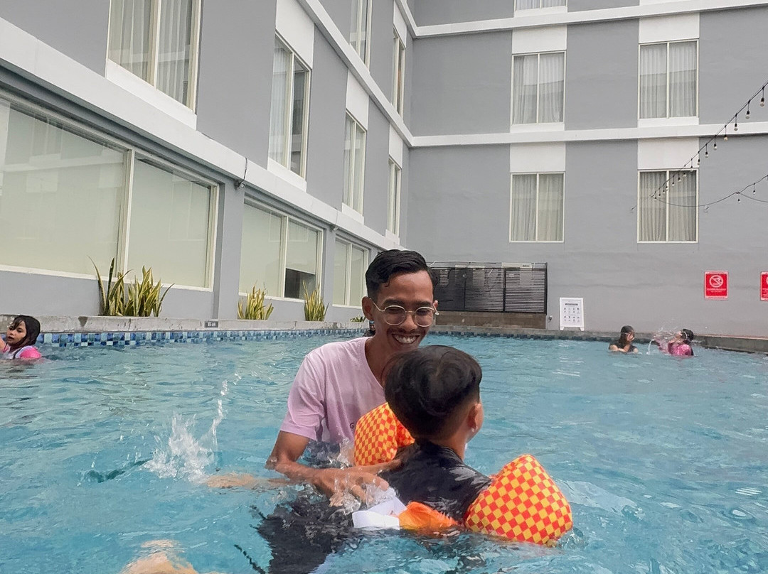 Ascent Premiere Hotel And Convention Pasuruan主图