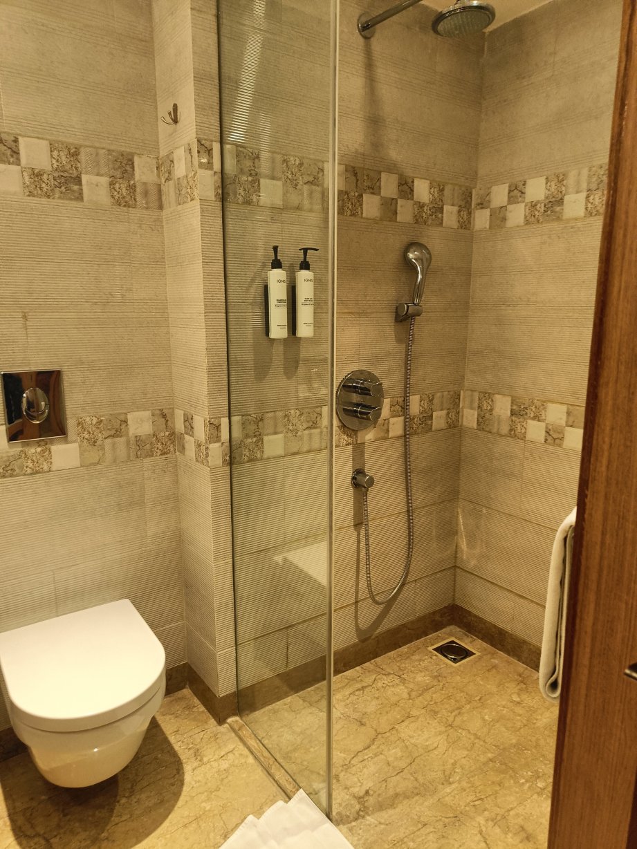 勒克瑙万枫酒店-浴室