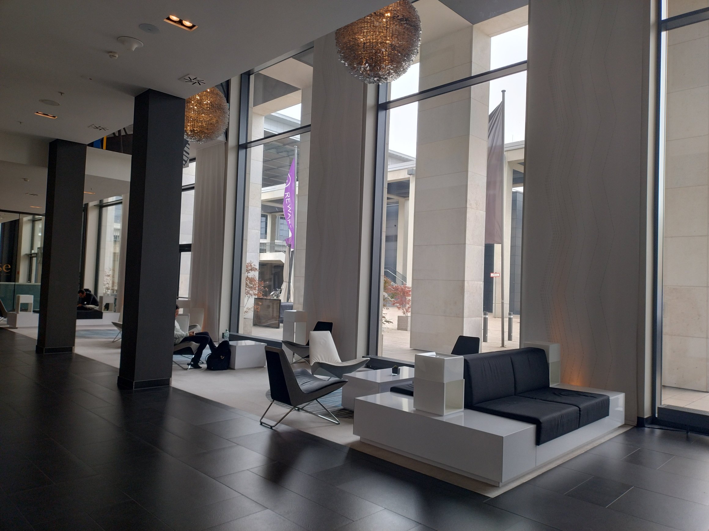 Steigenberger Airport Hotel Berlin-浴室