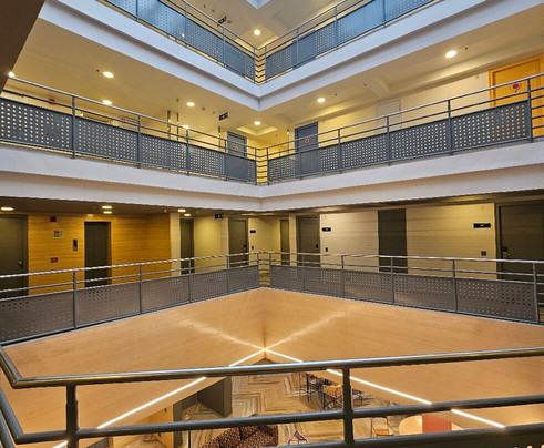 姜阿加尔塔拉旅馆主图