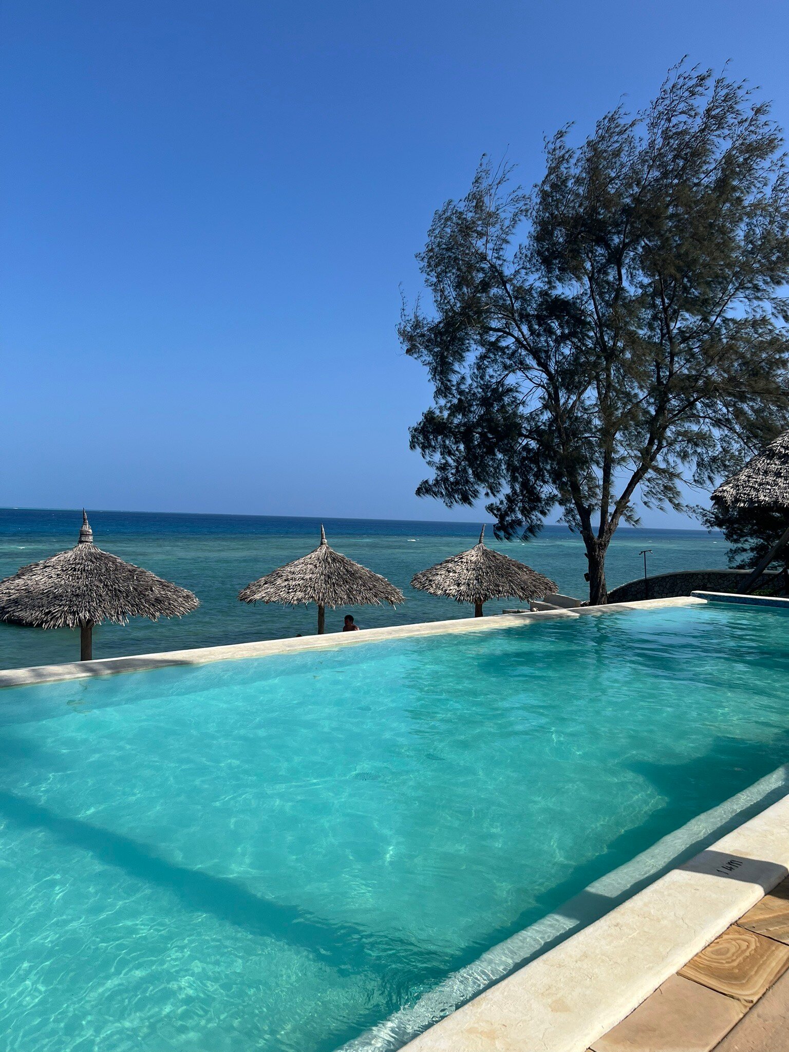 Sunshine Marine Lodge-官方