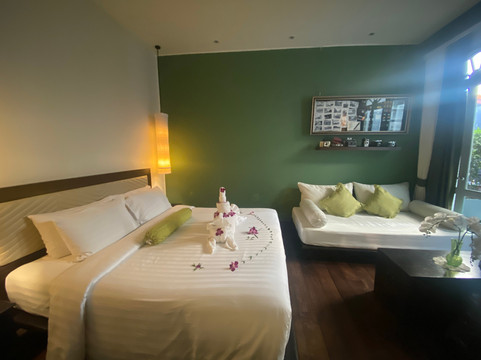 普吉岛昂昂回忆酒店主图