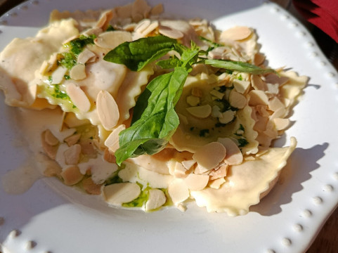 Cambalache- Casa De Menjars