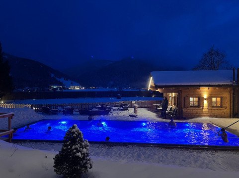 VAYA 阿亨湖主图