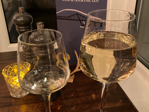 洛合奈尔阿姆斯酒店主图