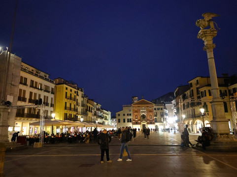 Piazza dei Signori-帕多瓦必去景点