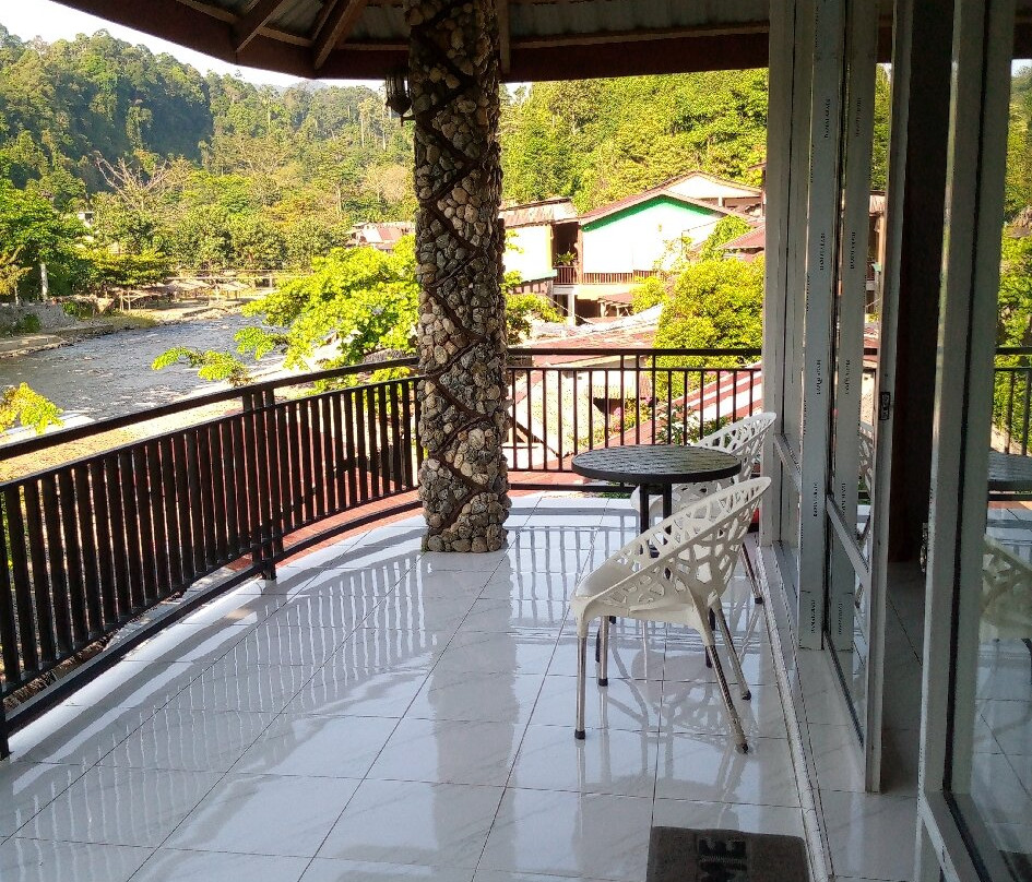 Tiga Dara Guest House Jungle Trekking