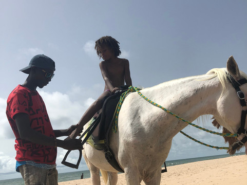 Smiling Coast Experience Day Tours-Bijilo必去景点