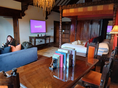 希尔巴克酒店主图