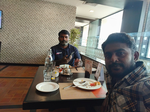 克拉尔斯塔酒店主图