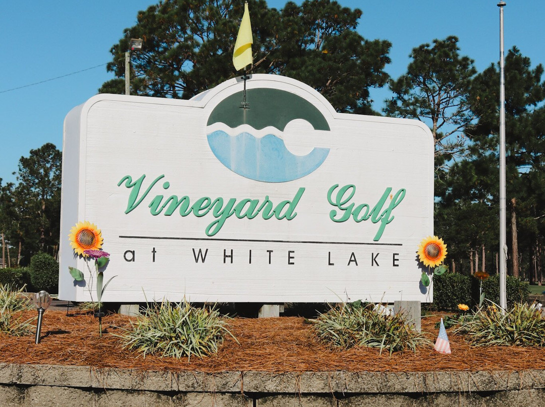 Vineyard Golf At White Lake-White Lake必去景点