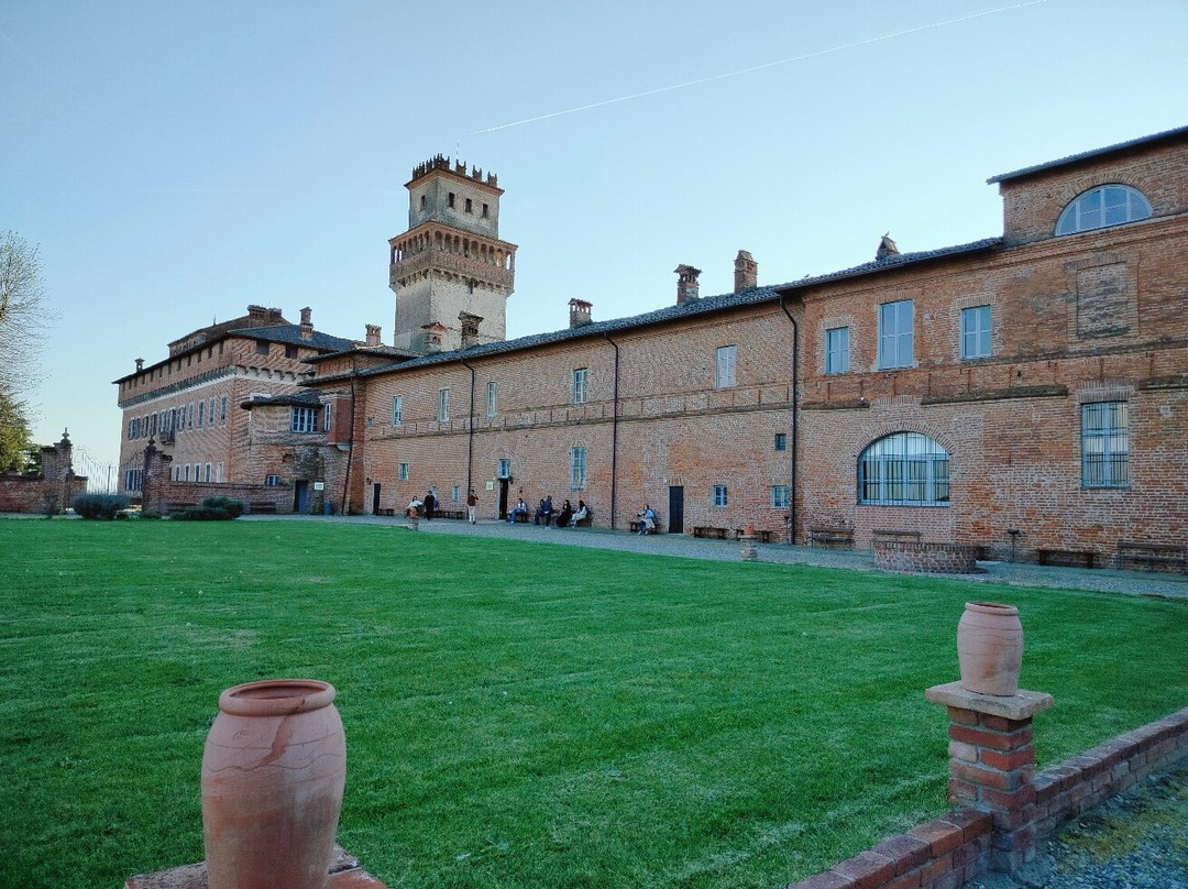 Castello Di Chignolo Po-Chignolo Po必去景点