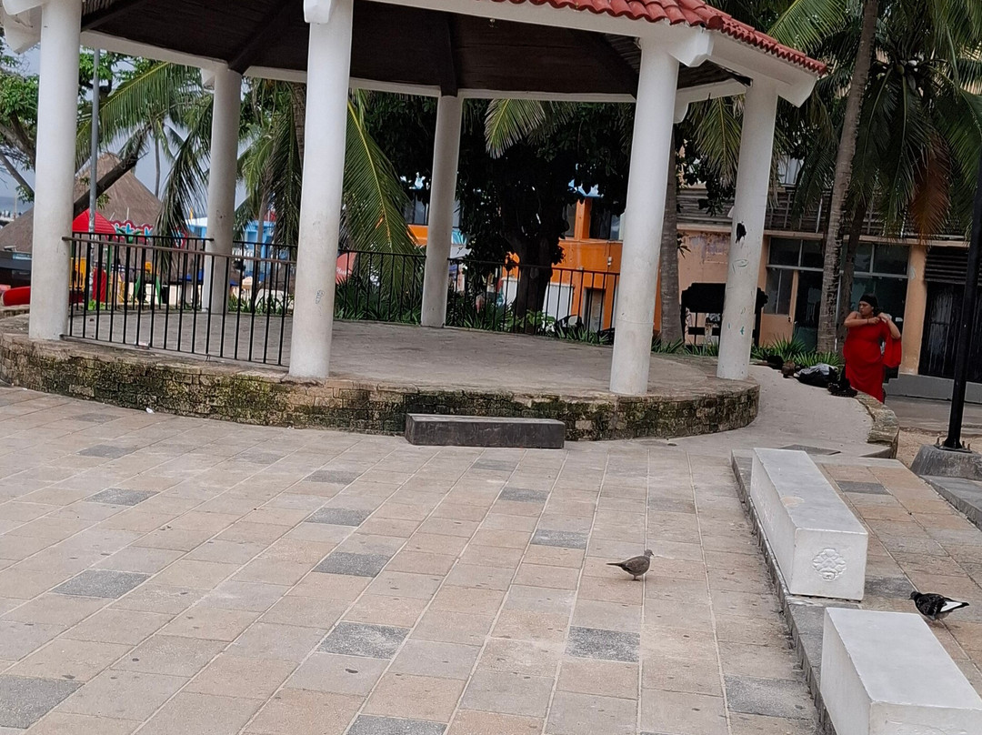 Parque Los Fundadores-普拉亚德尔卡曼必去景点