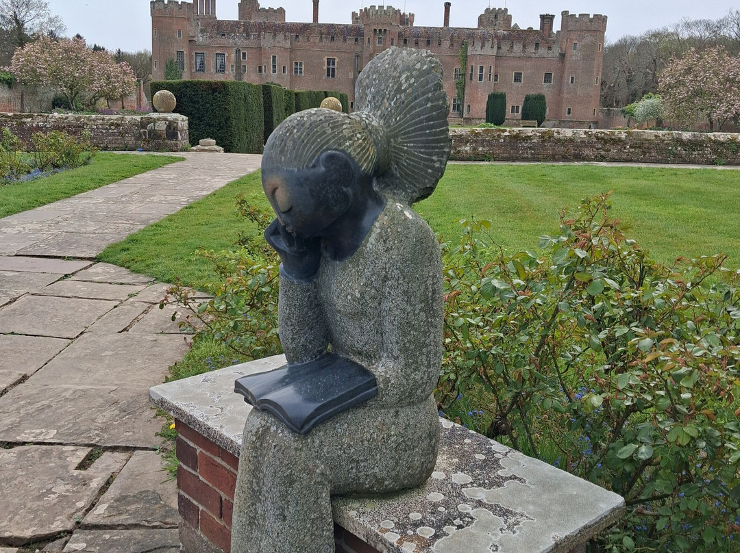 Herstmonceux Castle-Hailsham必去景点