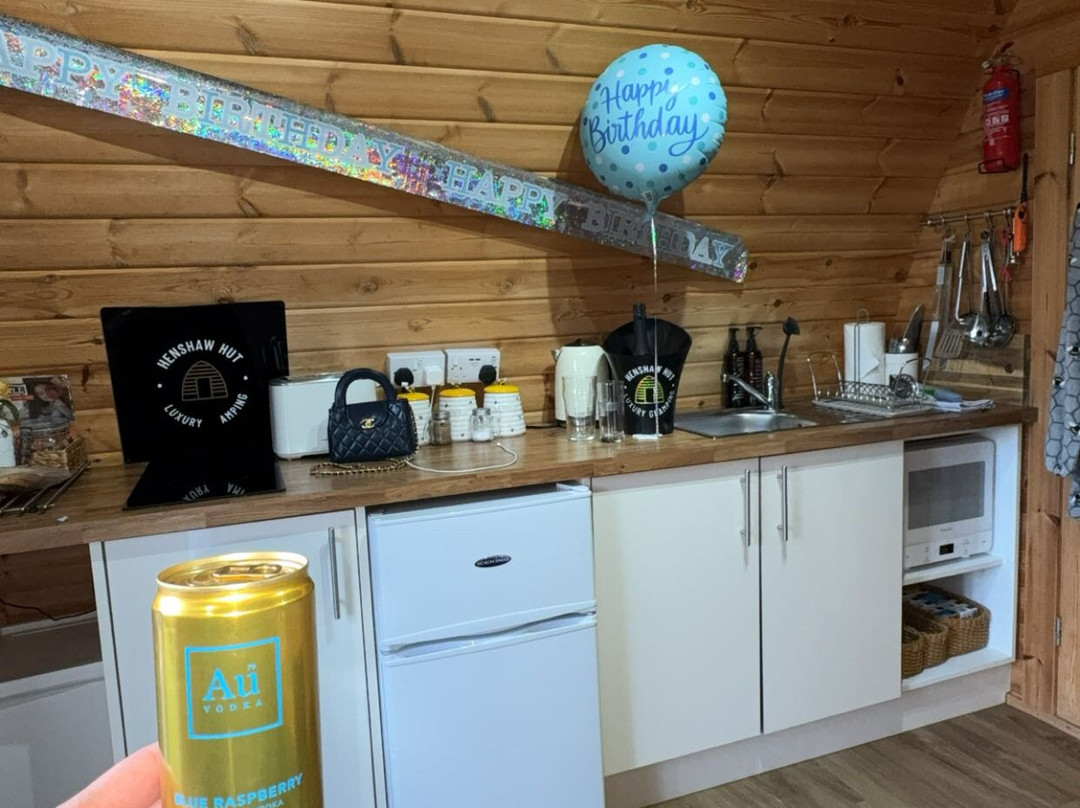 Henshaw Hut