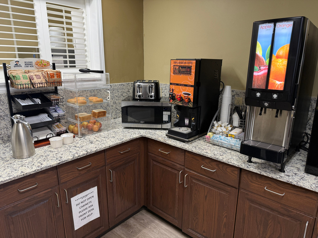 尼克萨-斯普林菲尔德地区速8酒店主图