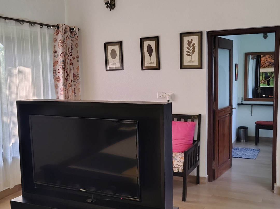 宁静丛林小屋主图