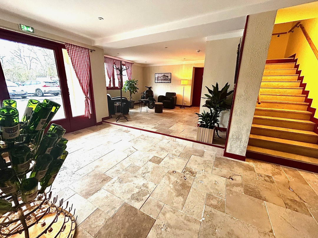 Logis Hotel Les 200 Bornes