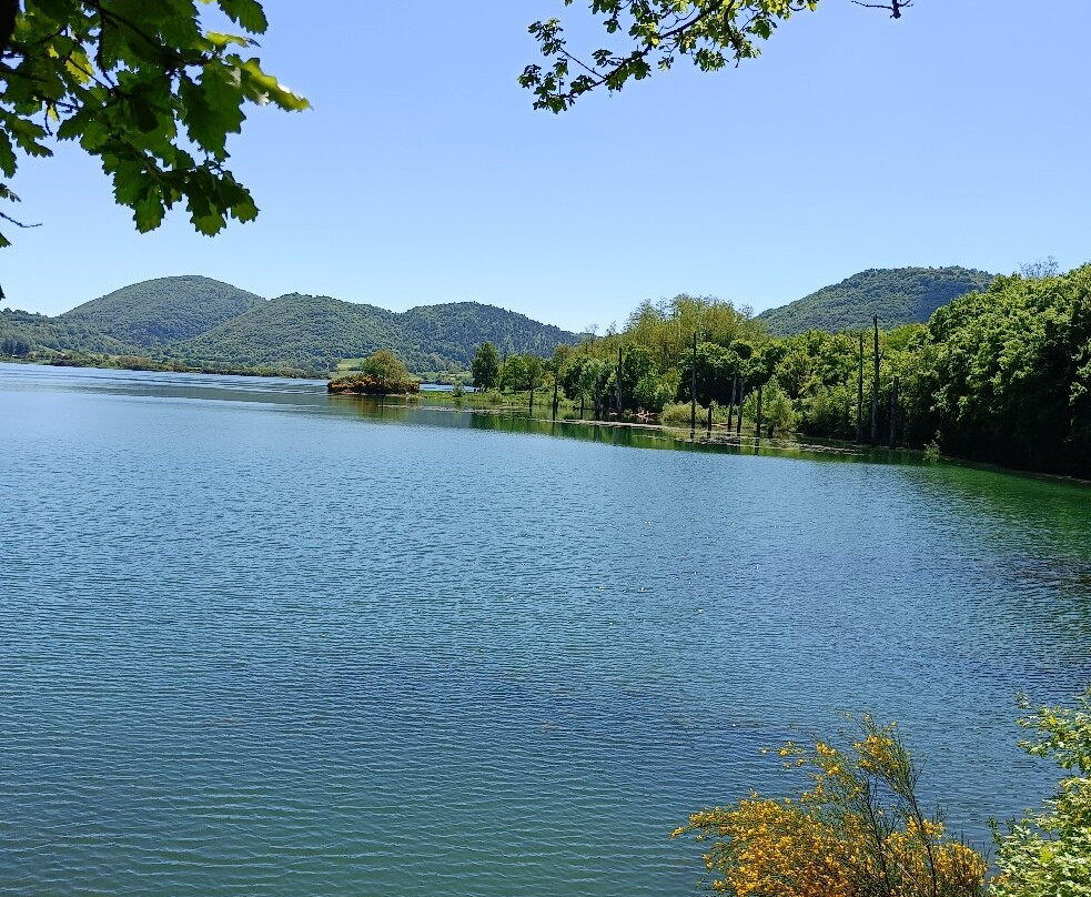Lago di Canterno-菲乌吉必去景点