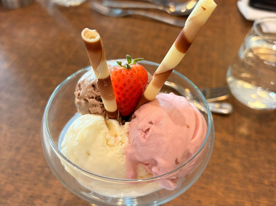 经典英国溪谷酒店度假村主图