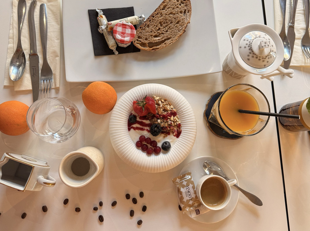 Yes Brunch
