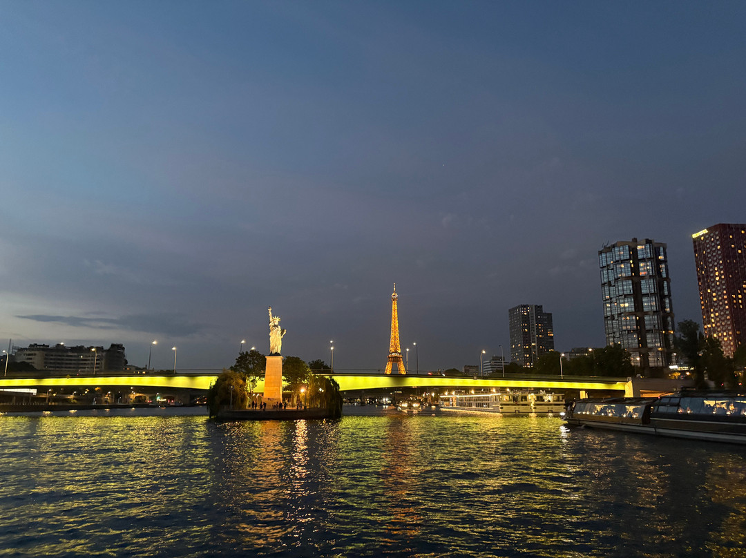 Péniche Le Grand Bleu-巴黎必去景点