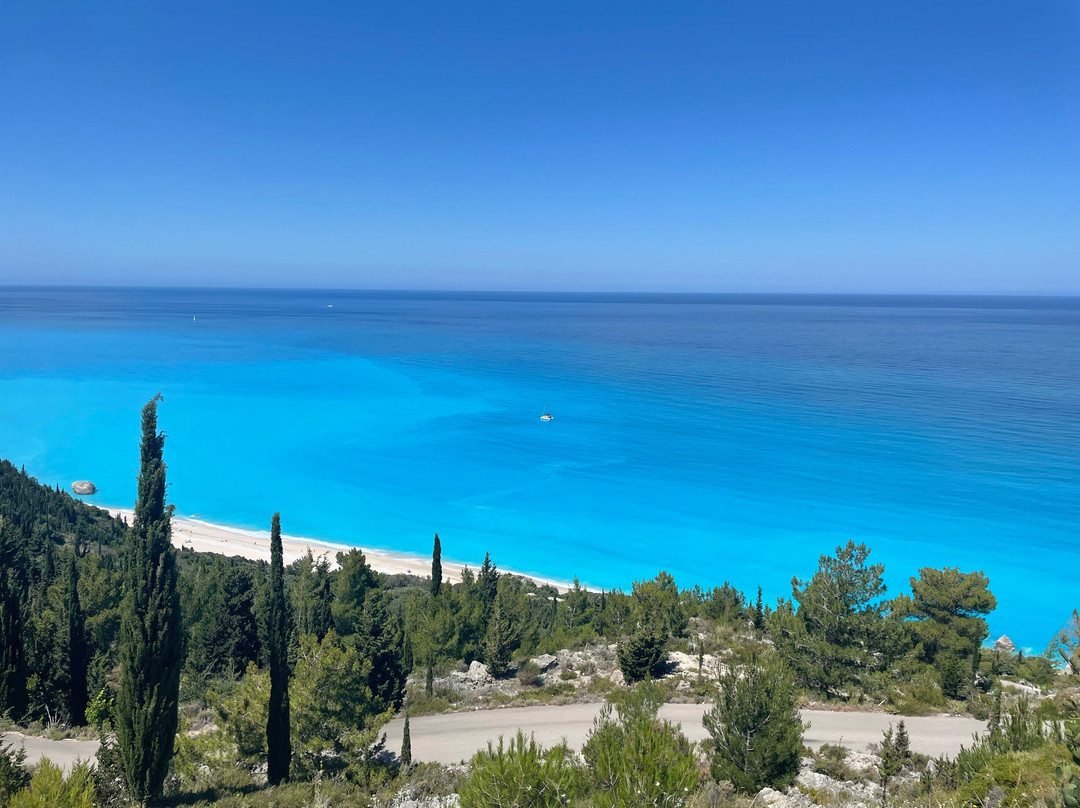 Avali Beach-Kalamitsi必去景点