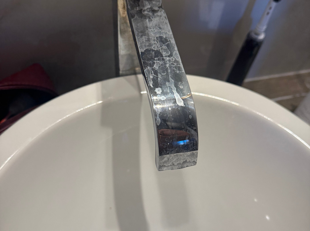 派拉戈斯套房水疗酒店主图