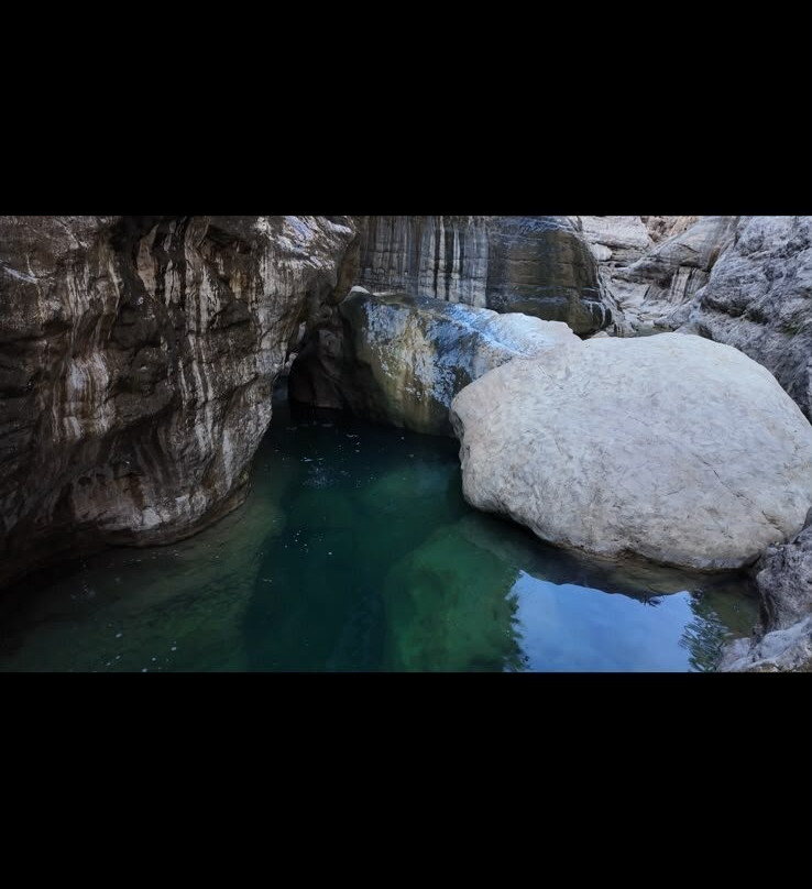 Wadi Tiwi Waterfall-Sur必去景点