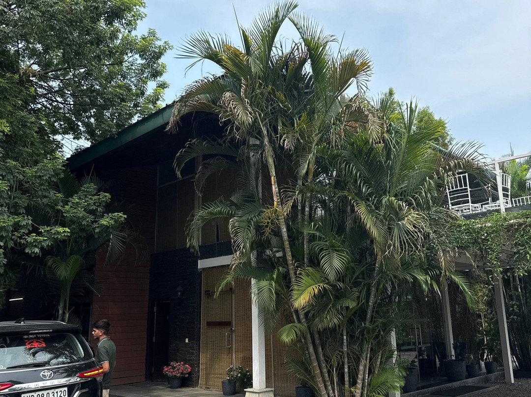 恒河阿马特拉酒店主图