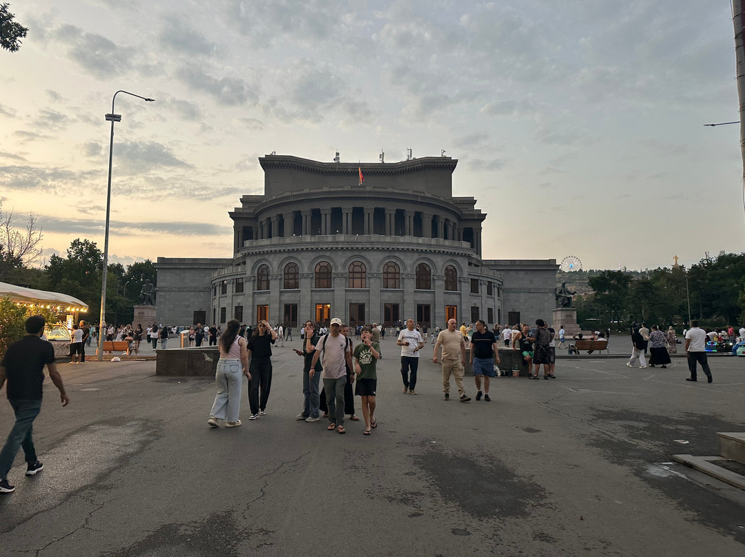 The Armenian National Academic Theater of Opera and Ballet named after Alexander Spendiaryan-埃里温必去景点