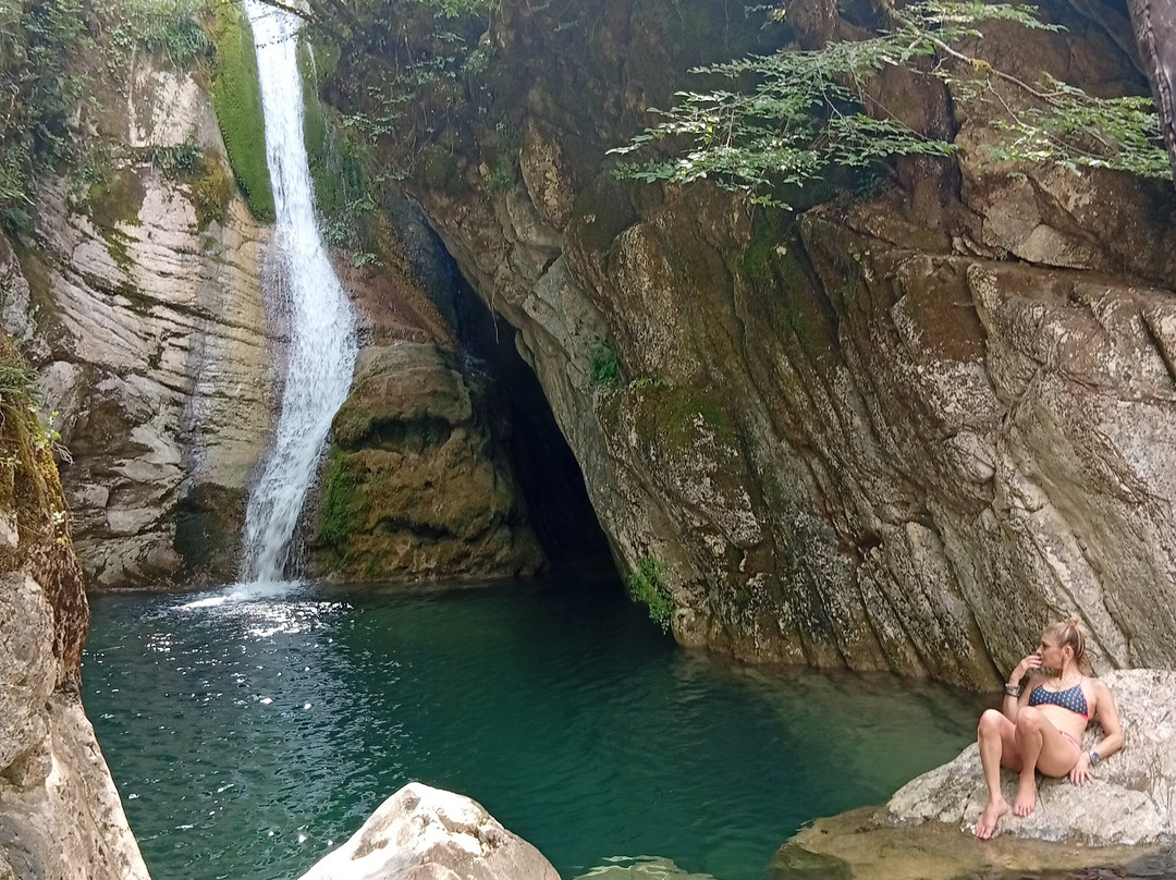 Hidden Garden with Waterfalls-Megalo Chorio必去景点