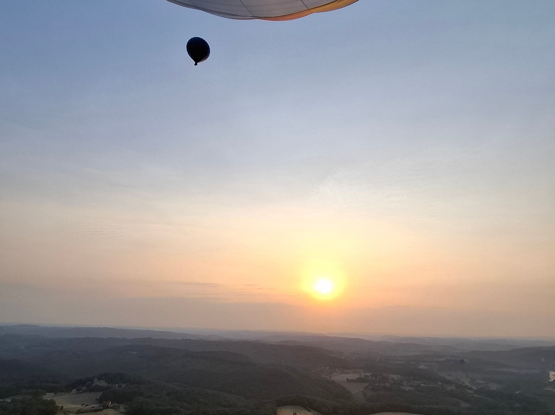 Perigord Dordogne Montgolfieres-Castelnaud-la-Chapelle必去景点