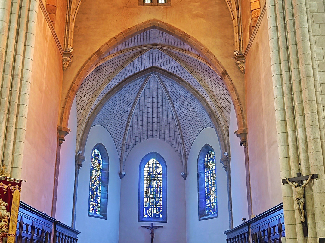 Eglise Saint Georges-Saint-Georges-de-Montaigu必去景点