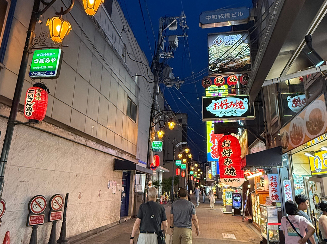 道顿堀河畔散步路-Dotombori必去景点