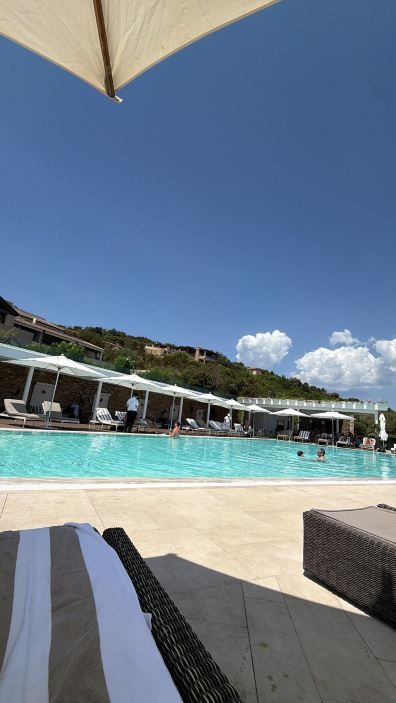 撒丁岛康莱德芡欧拉古纳酒店-旅行者