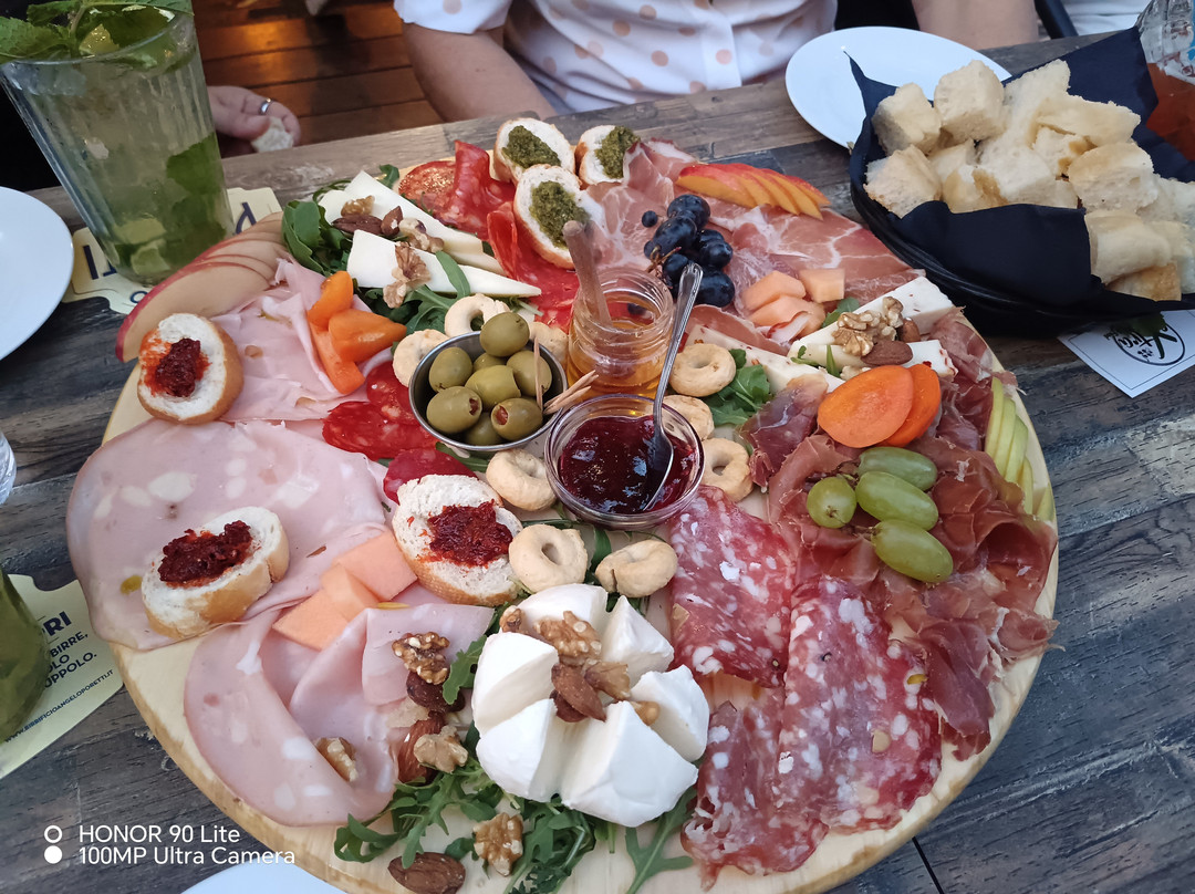 Extra wine bar