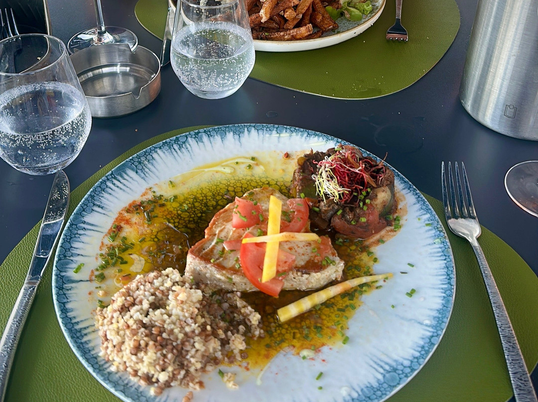 Spiaggia restaurant