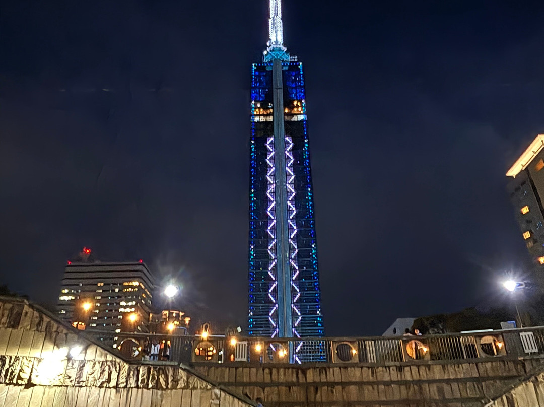 福冈塔-福冈市必去景点