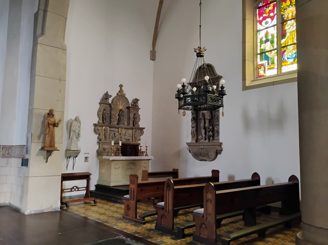 Katholische Kirche Ulmen-Ulmen必去景点