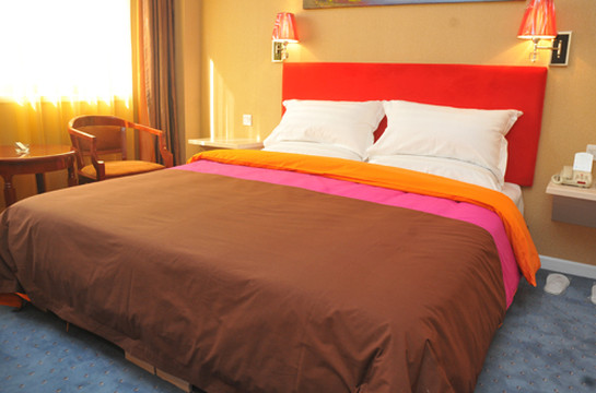 维特风尚酒店(烟台火车站店)主图