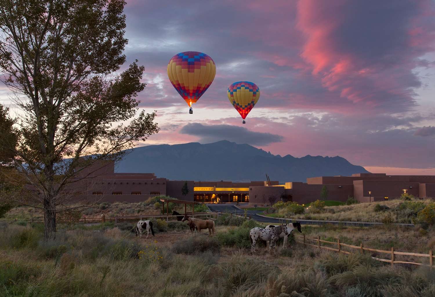 Hyatt Regency Tamaya Resort & Spa-官方