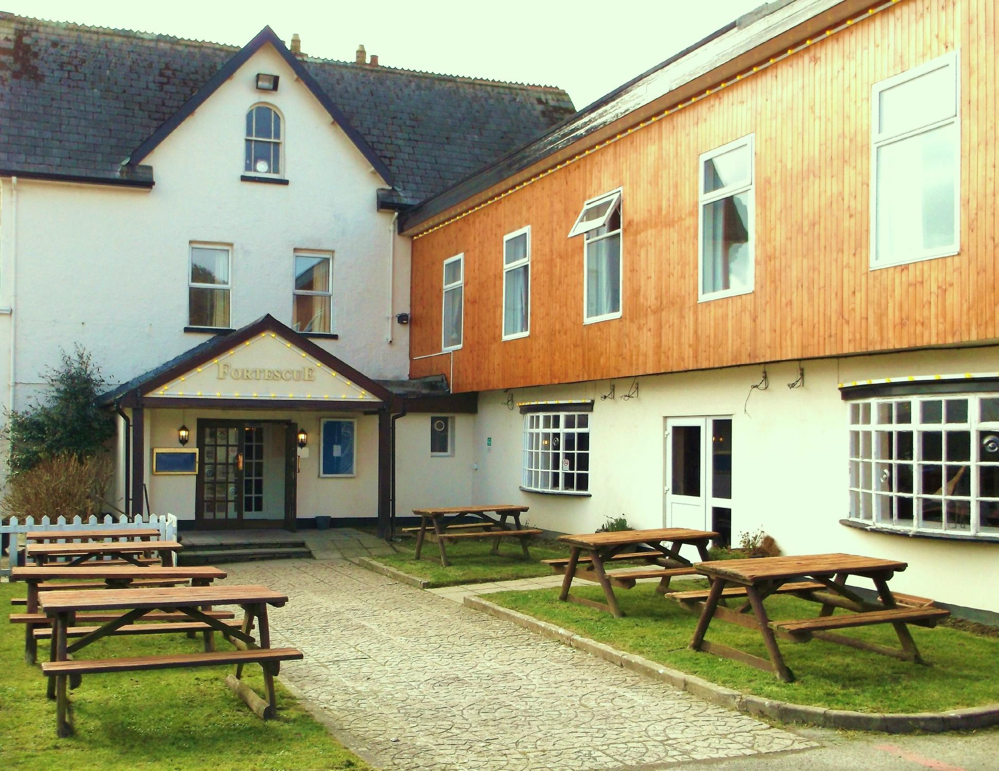 The Fortescue Arms-官方