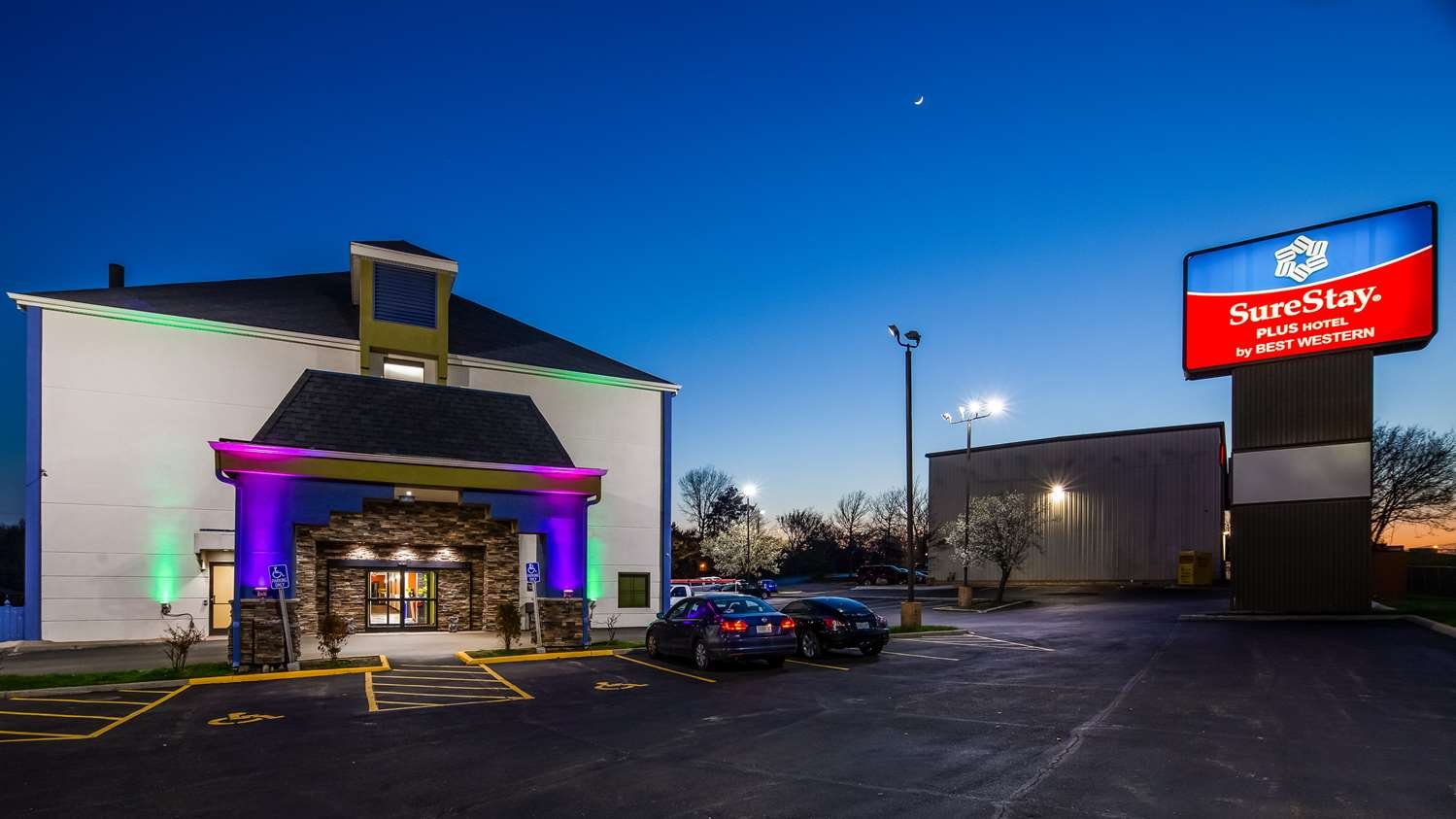 Red Lion Inn & Suites Blue Springs-官方
